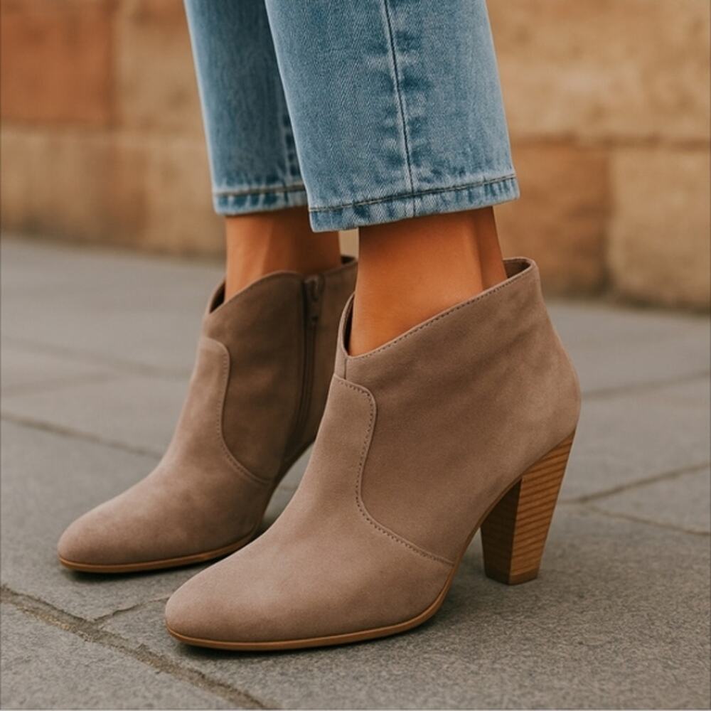 Report Brown Faux Suede Ankle Booties Size 9.5